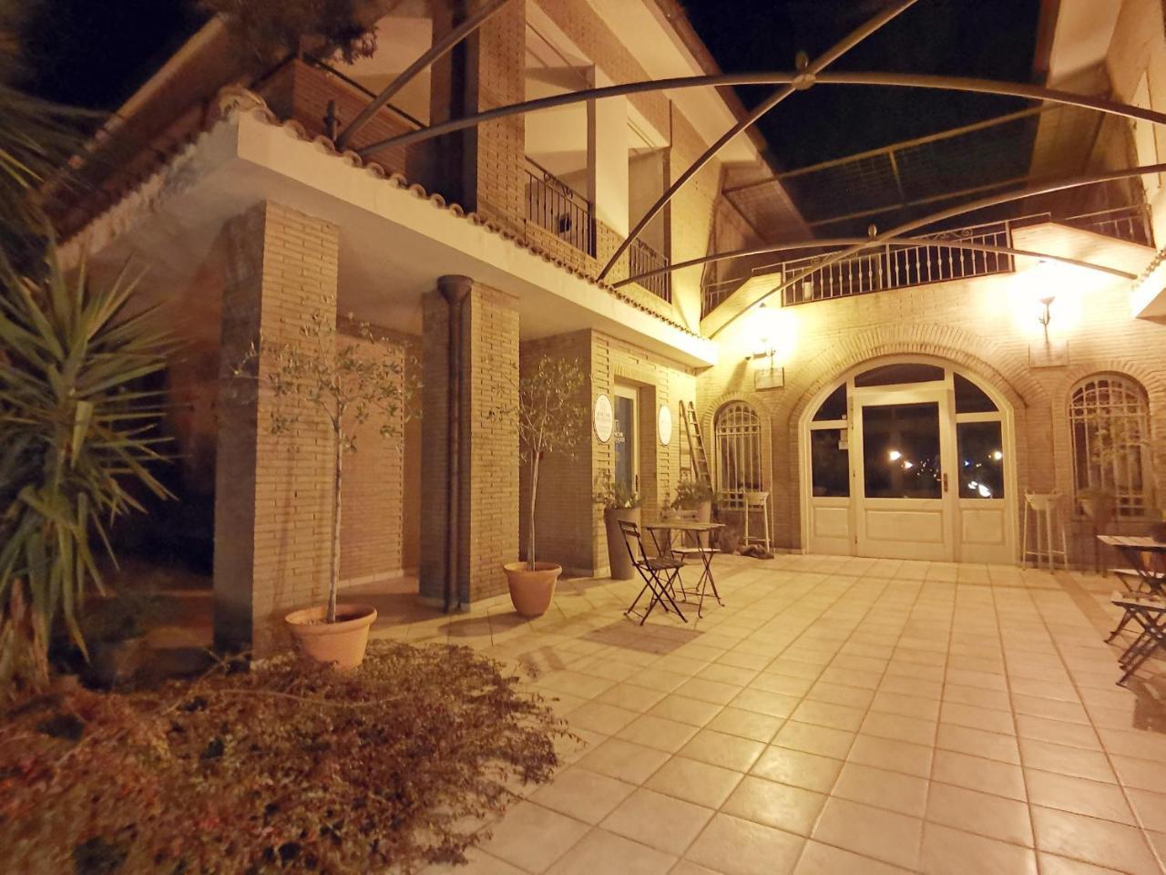 Le Nicchie Guest House Лучера Экстерьер фото